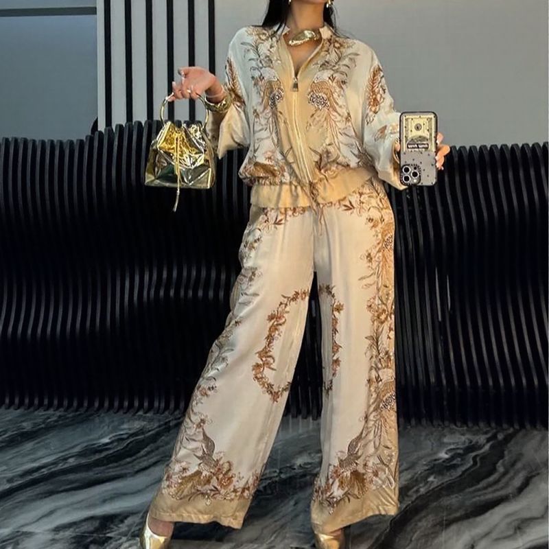 Saori™ Set aus Satiniertem Sportstoff / Ein Kultureller und Zeitgemäßer Touch Für Frauen Mit Einem Leichten und Authentischen Stil!