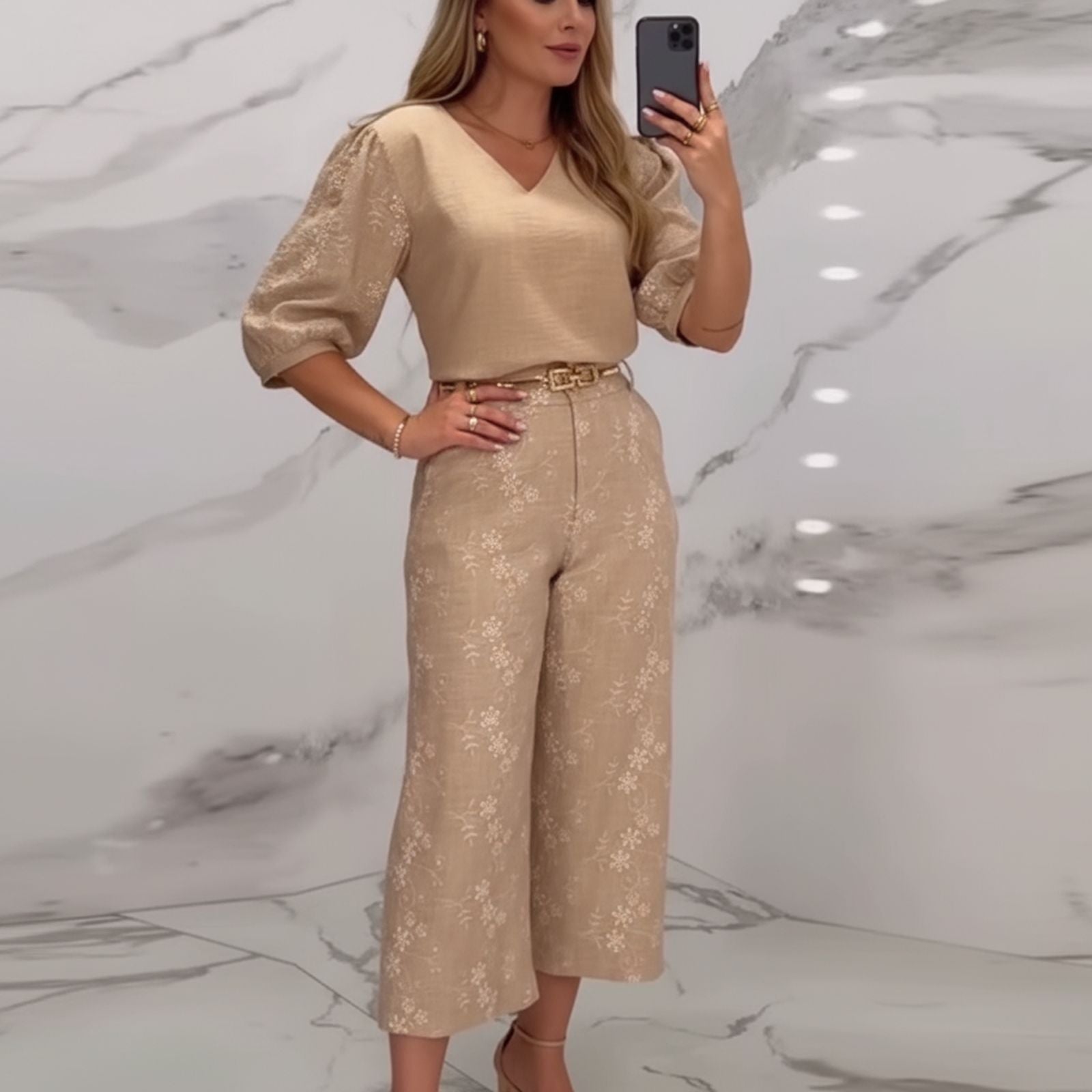 Gaia™-Set aus gemischtem Leinen mit Blumenmuster und handwerklichem Touch / Der Luxus der Einfachheit, kunstvoll gestaltet.