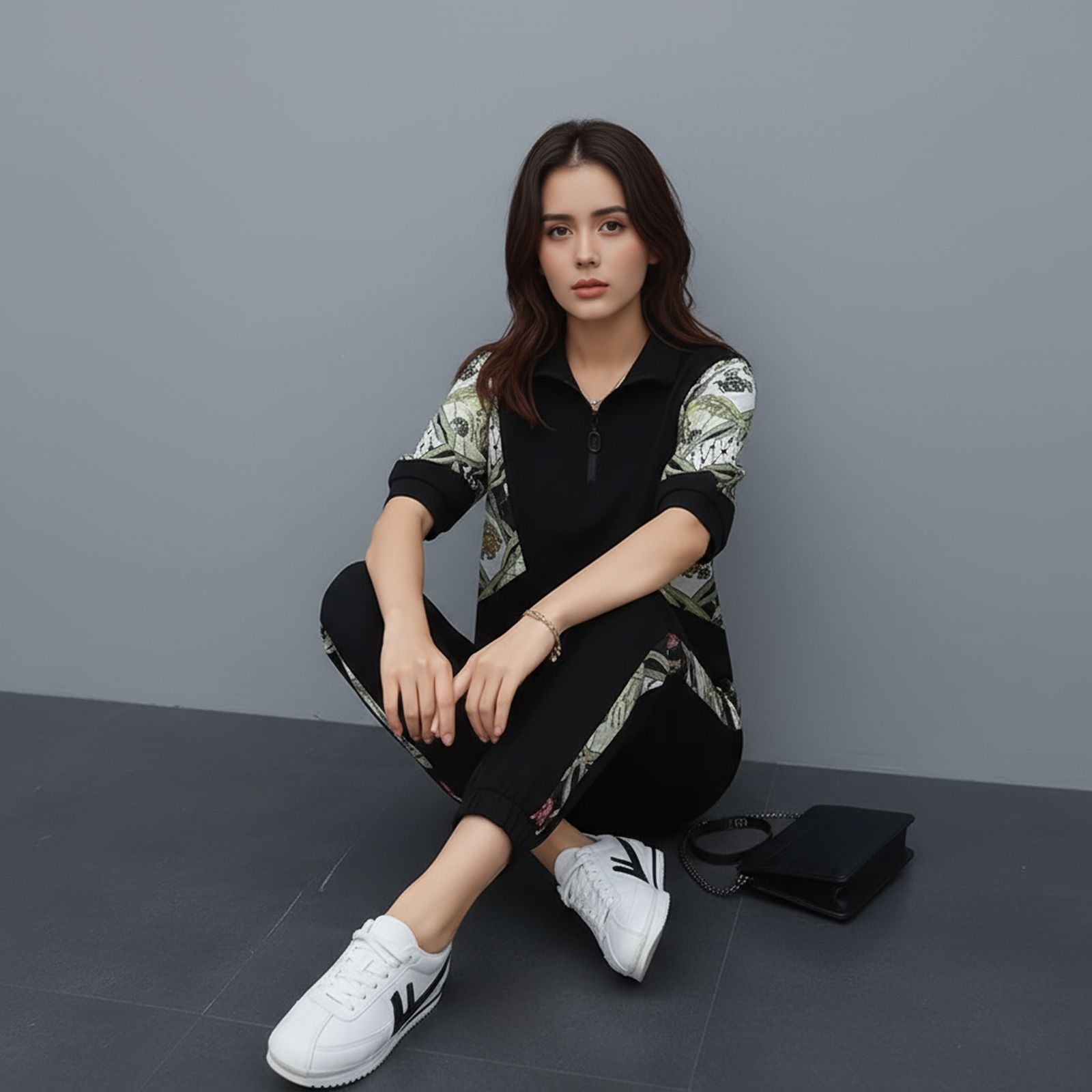 Mosaik™-Set mit Reißverschlusskragen und kontrastierendem Muster / Kunst, Bewegung und Komfort in jedem Strich