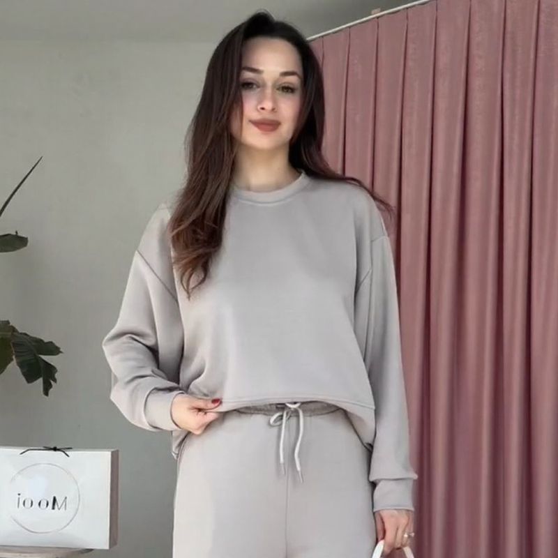 Beauty™ Sweatshirt-Set aus weichem Stoff mit samtiger Oberfläche / Anspruchsvoller Minimalismus für den Alltag!