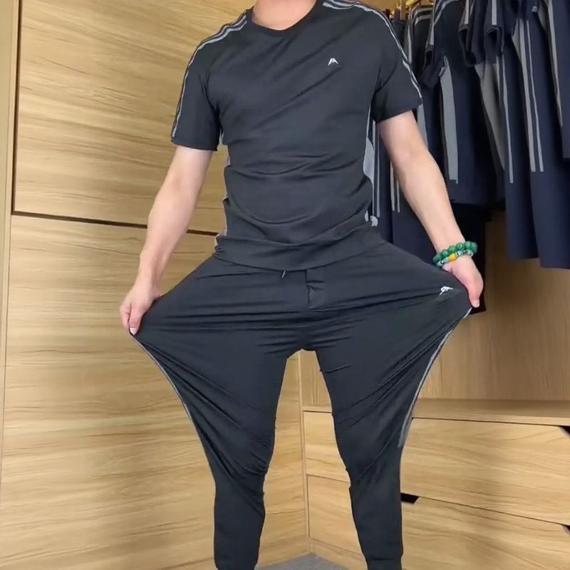 AktivStretch™ Sportset mit ultra-elastischem Material und minimalistischem Design / Uneingeschränkte Bewegungsfreiheit!