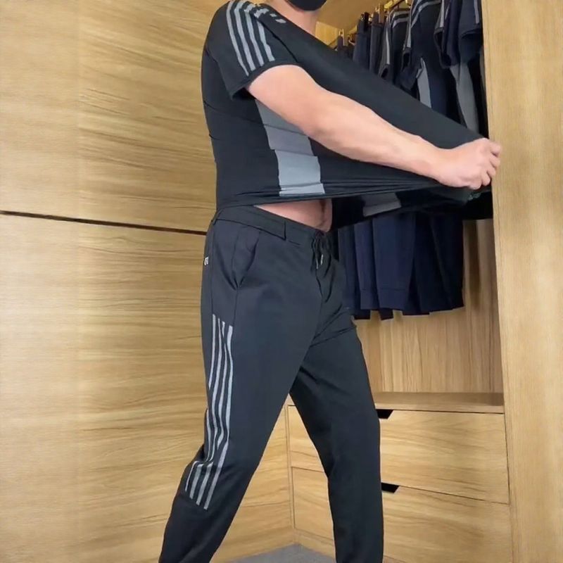 AktivStretch™ Sportset mit ultra-elastischem Material und minimalistischem Design / Uneingeschränkte Bewegungsfreiheit!