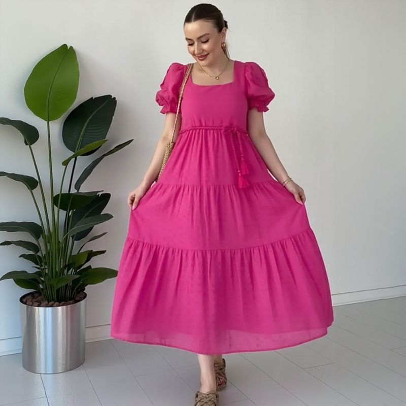 Bella™-Kleid aus strukturierter Viskose mit Prinzessinnenärmeln / Leichtigkeit, Charme und Feminität in jeder Bewegung
