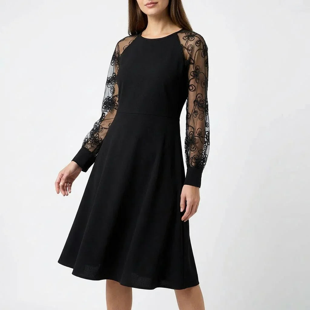 Madeline™ Kleid aus italienischem Crêpe mit Spitzenverarbeitung