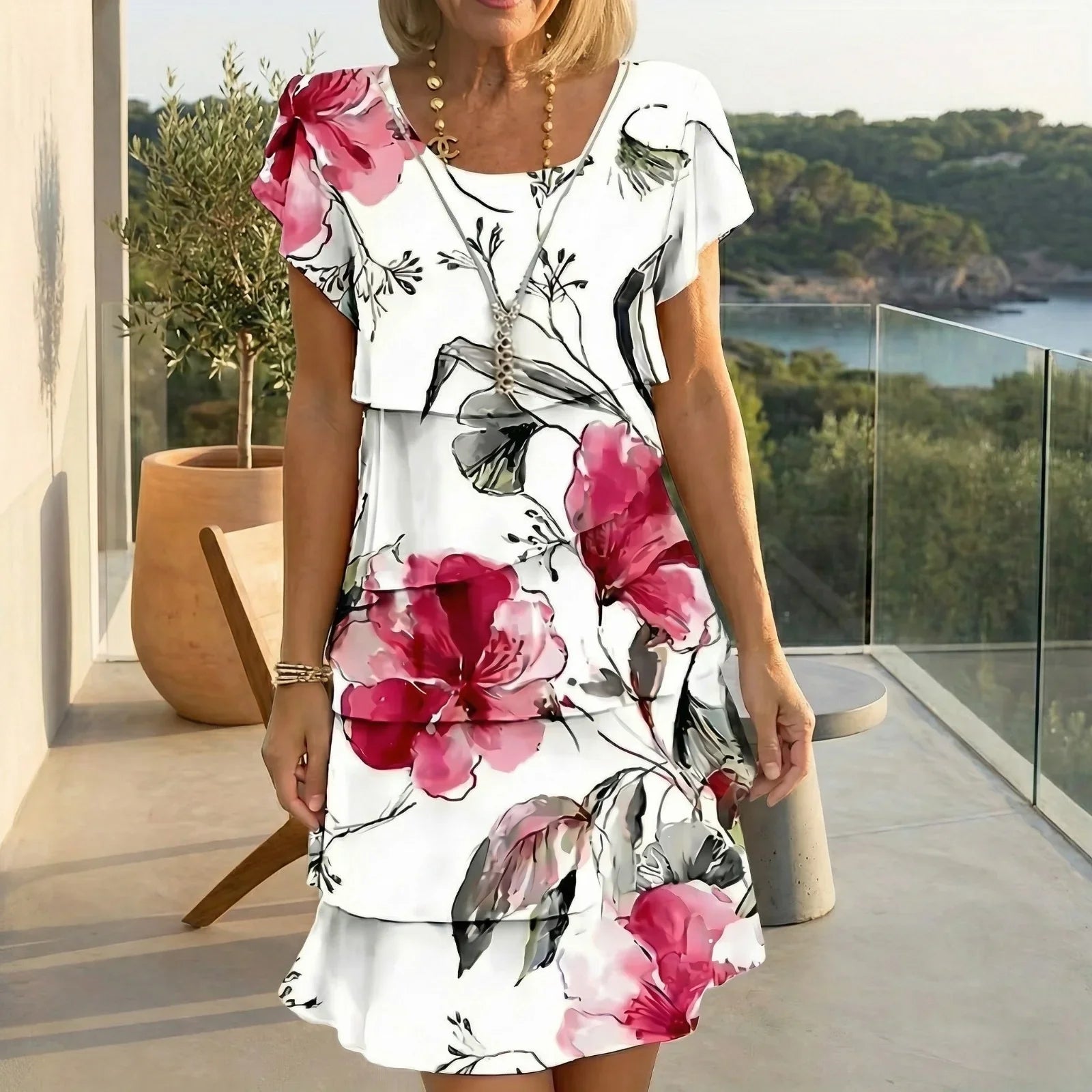 Cremona™-Kleid mit Blumenmuster, gestuftem Design und leicht ausgestellten Ärmeln