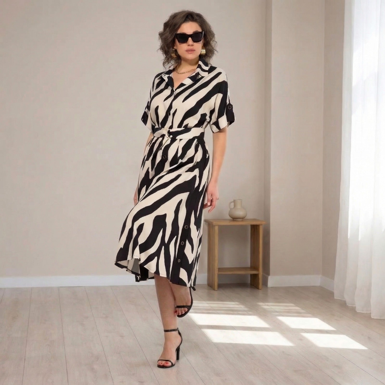 Elfenbein™ Zebra-Print-Maxikleid mit verstellbarer Taille