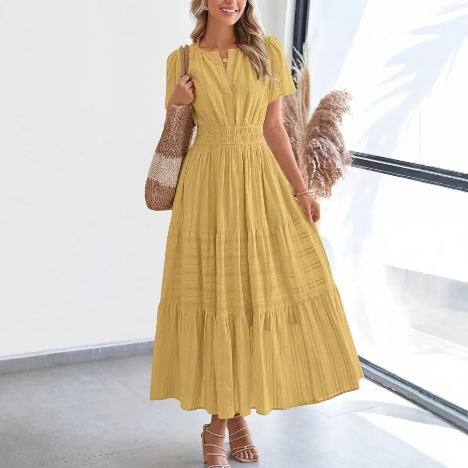 Floriana™ Kleid mit Stufenrock und Betonter Taille