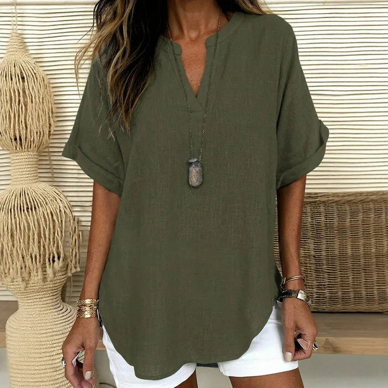 Maya™ Bluse mit Zart Gerundetem Saum und V-Ausschnitt mit Cut-out