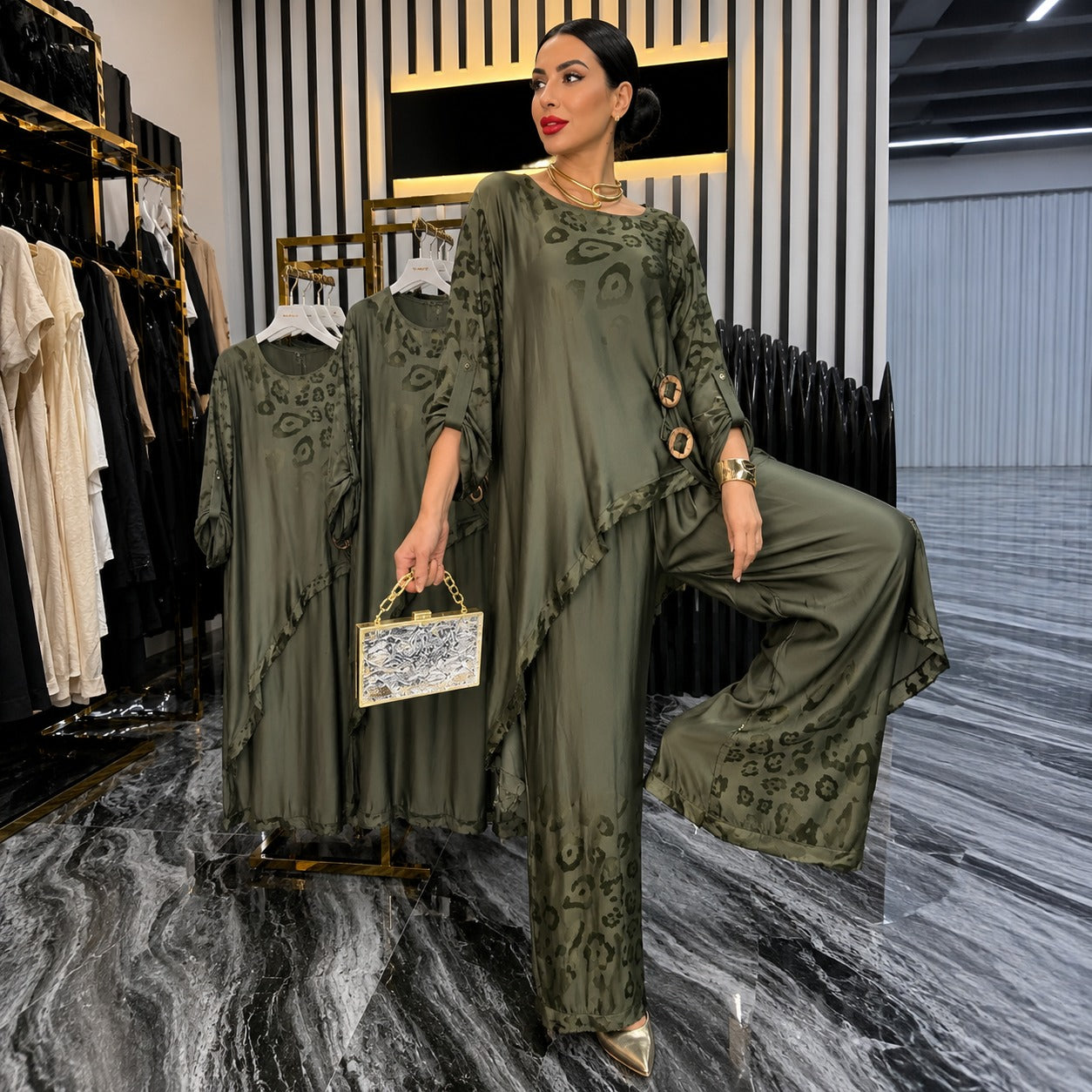 Lavinia™ Set mit Satin-Finish, Asymmetrischem Design und Animal-Print
