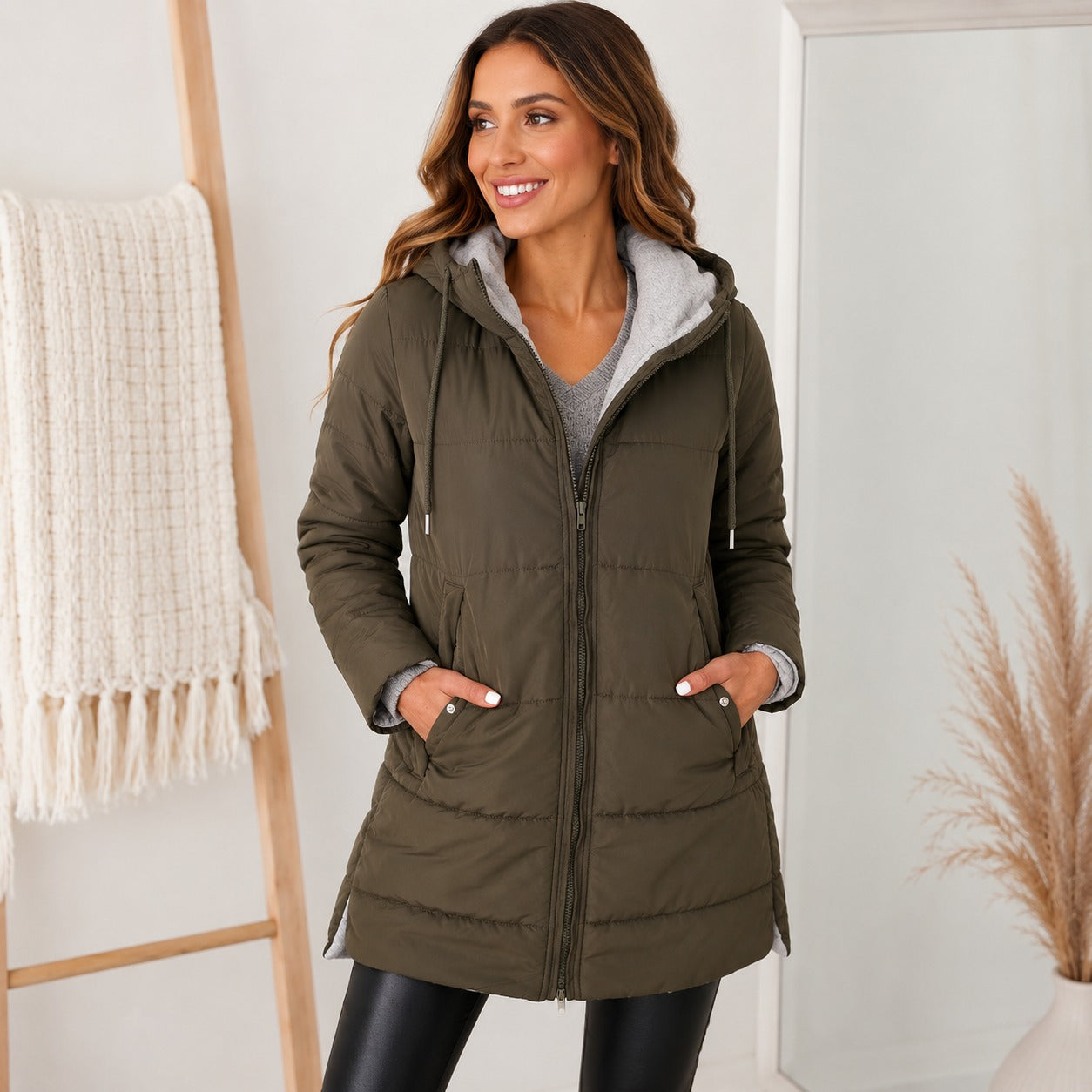 Mantel Frieda™ mit Gefütterter Kapuze und Langem Schnitt