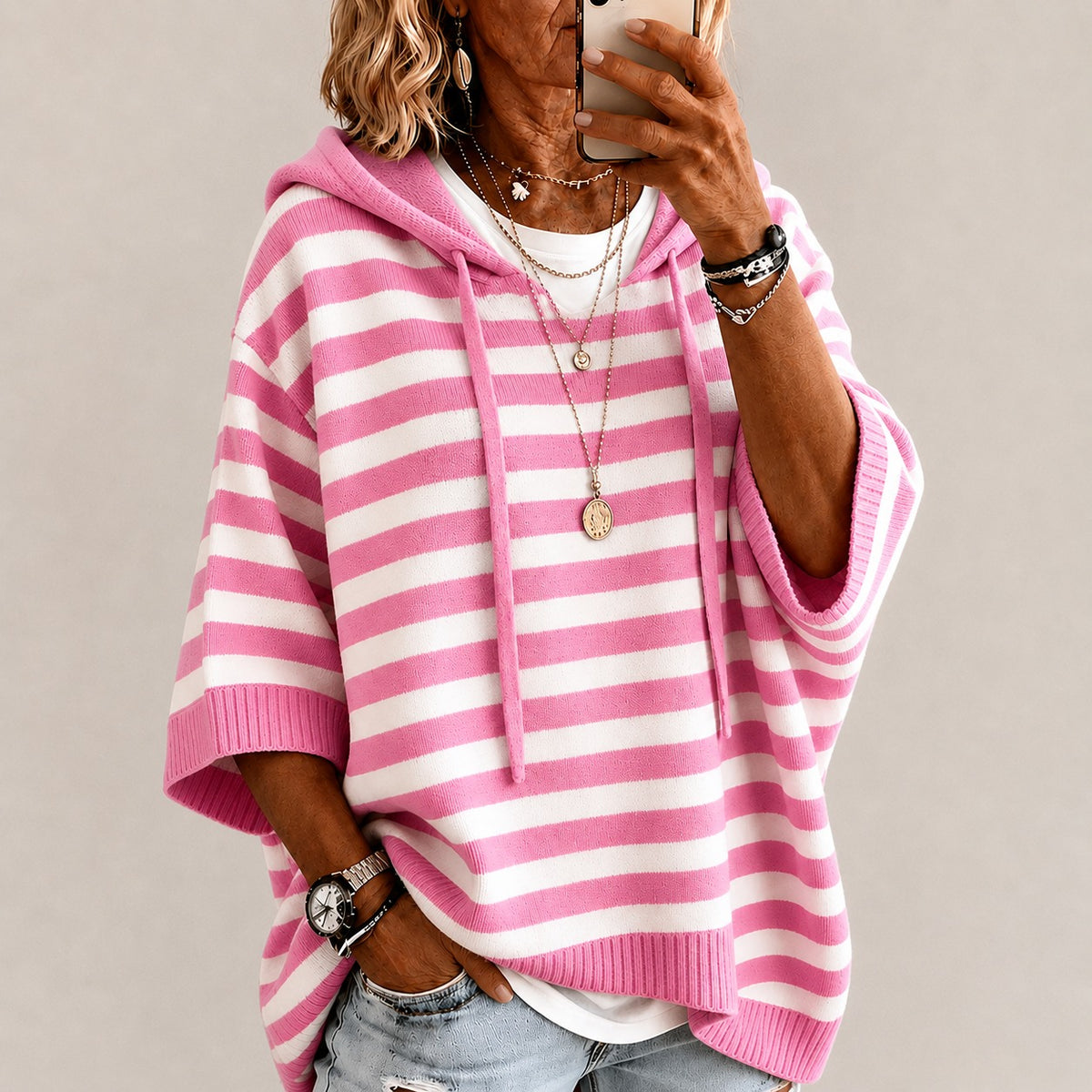 Leichter Pullover Monika™ mit Kapuze, Kontraststreifen und Rippabschluss