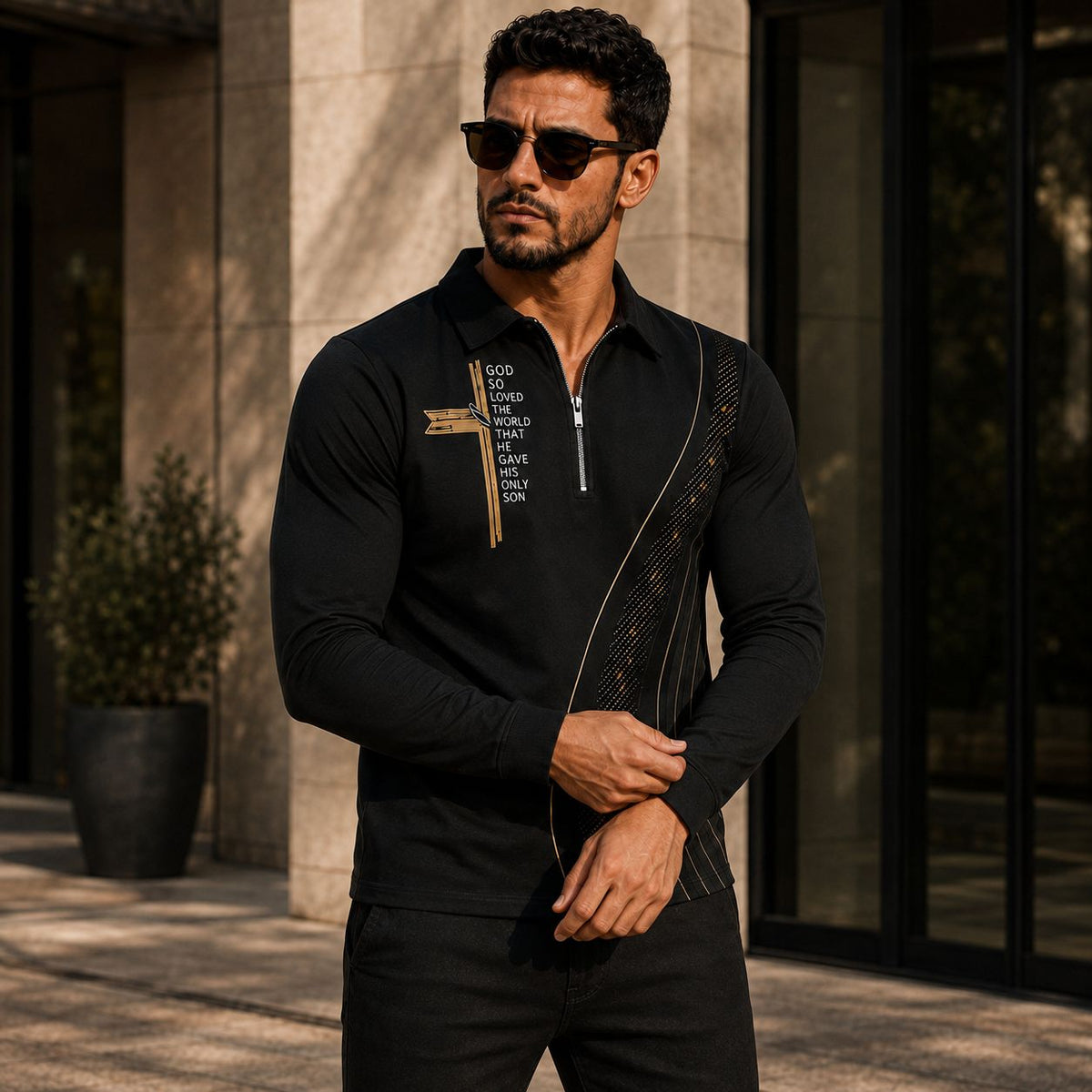Poloshirt Konrad™ mit Goldakzenten, Strukturdetail und Reißverschluss