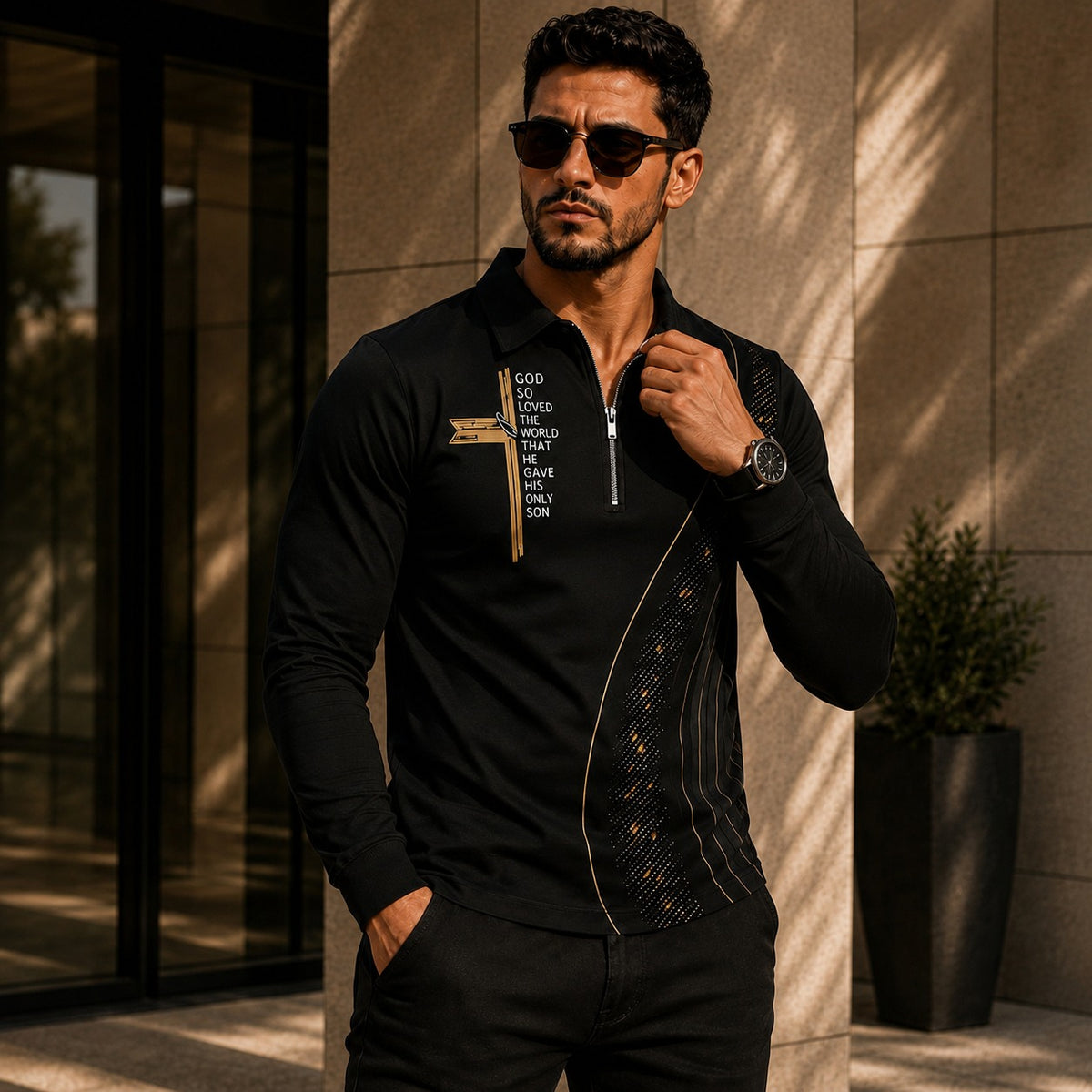 Poloshirt Konrad™ mit Goldakzenten, Strukturdetail und Reißverschluss