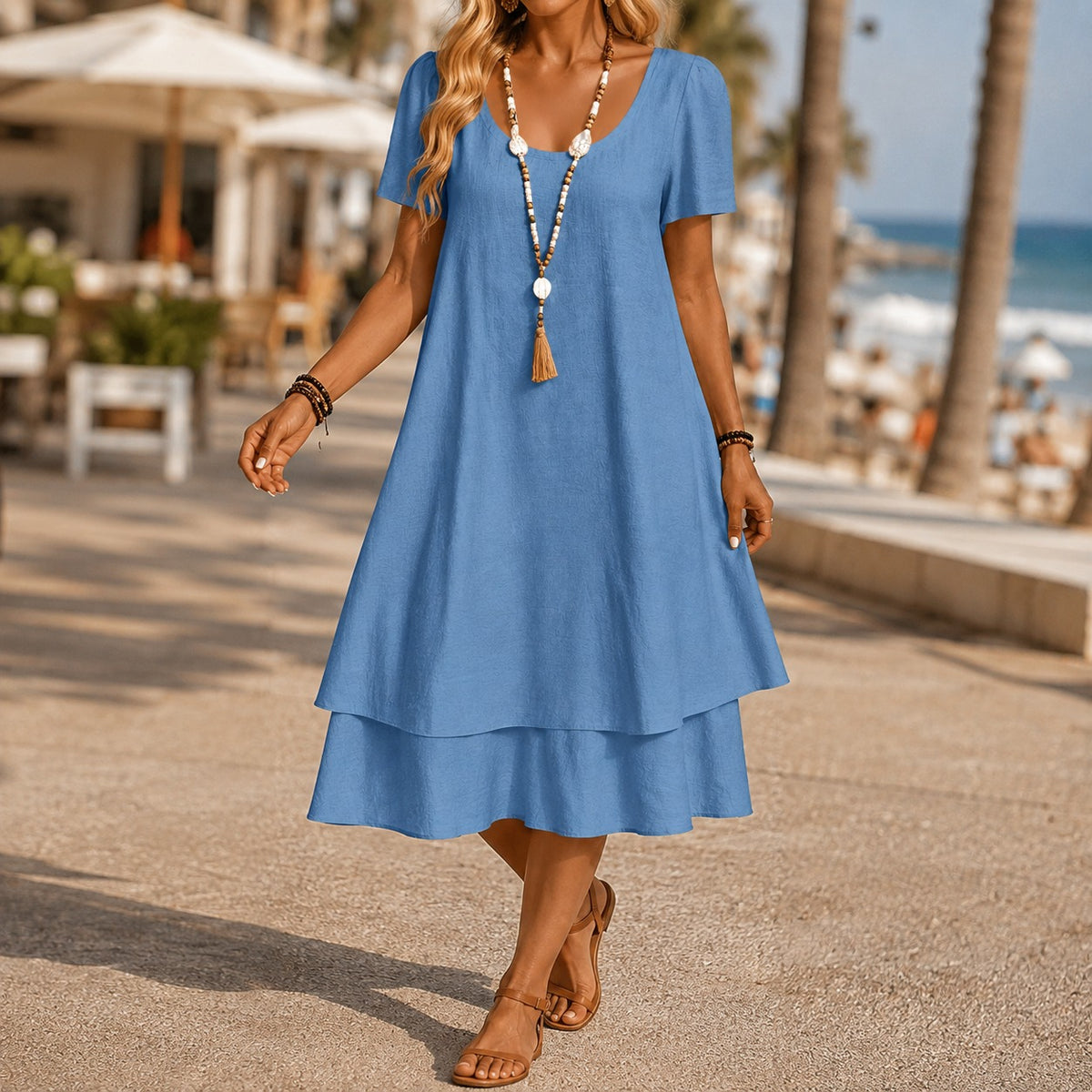 Svea™ Midikleid Mit Elegantem Ausschnitt, Kurzen Ärmeln und Ausgestelltem Lagenrock