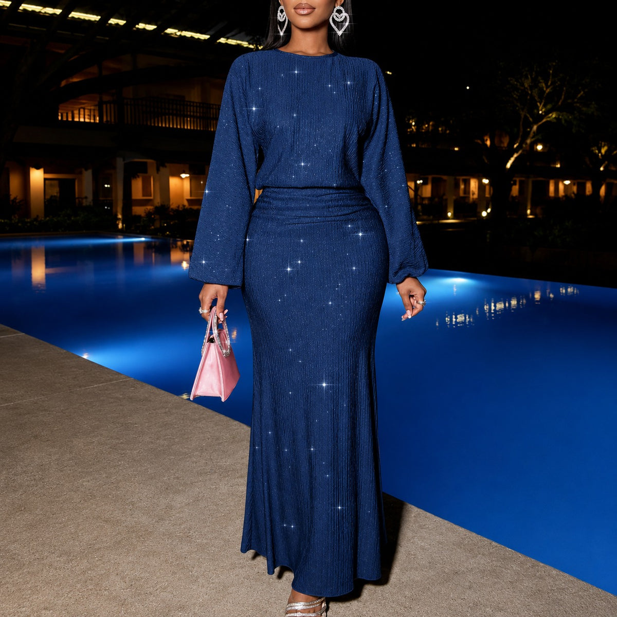 Kleid Annika™ mit Schimmereffekt, betonter Taille und langen Ärmeln