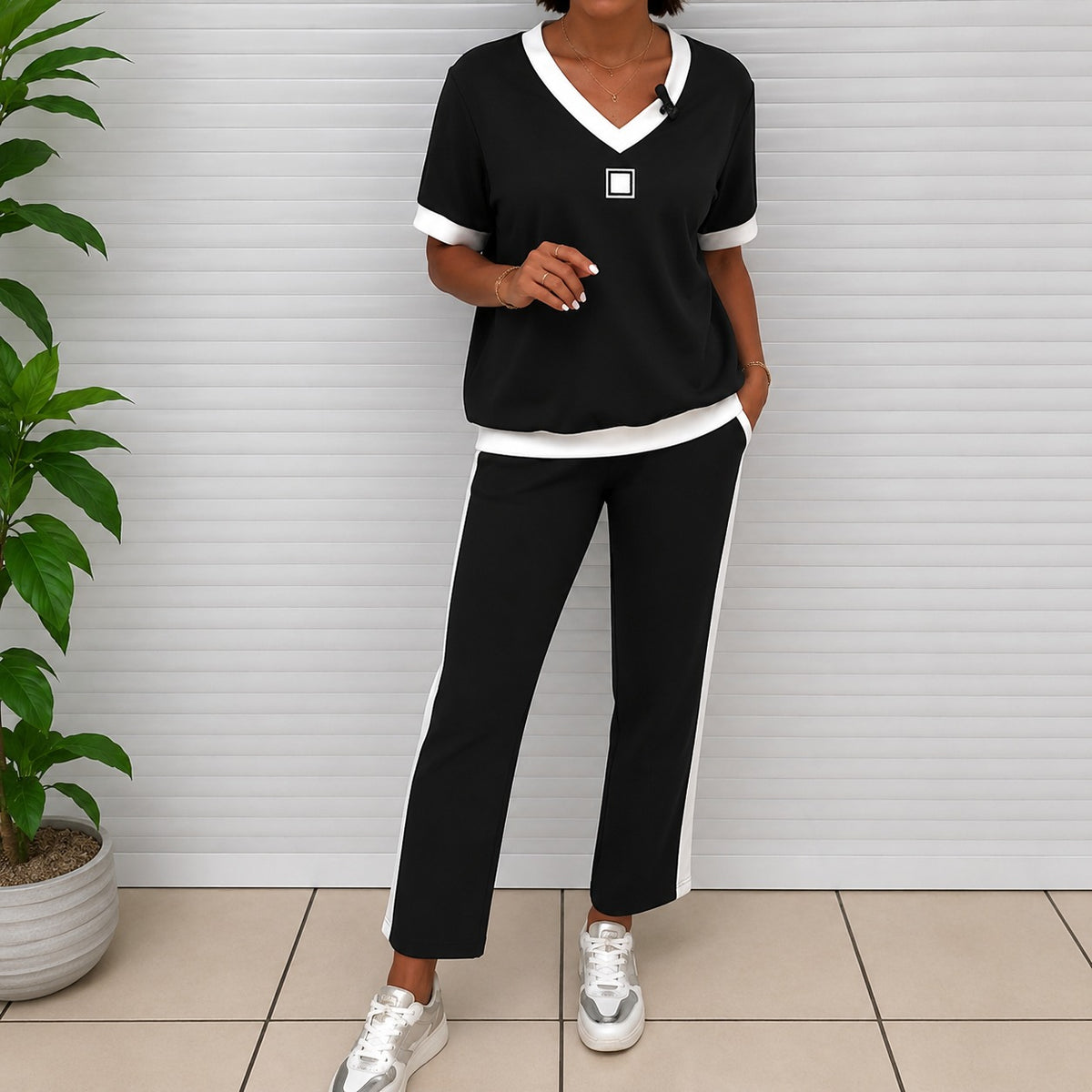 Set Greta™ mit kontrastierendem Ausschnitt und gerader Hose