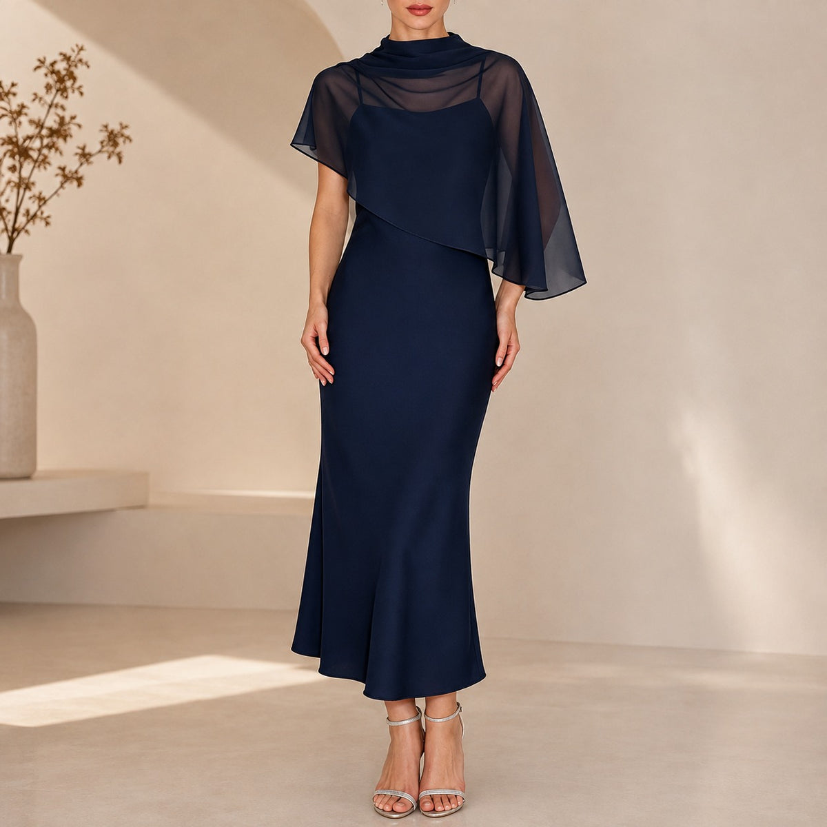Kleid Lenora™ mit transparentem asymmetrischem Überwurf und Satinoptik