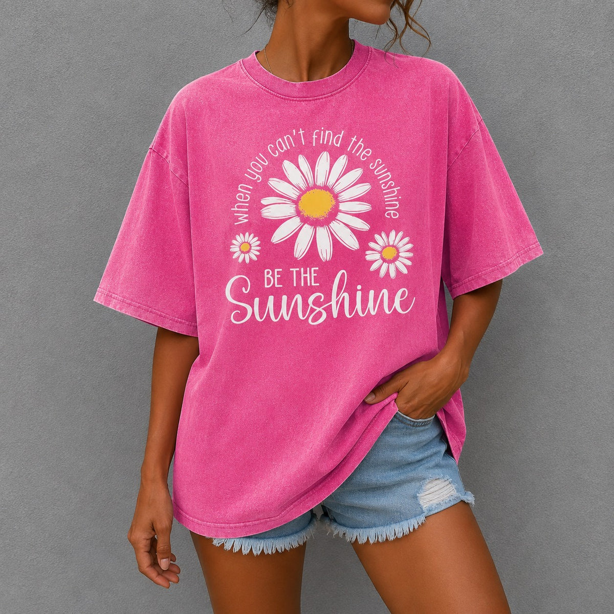 T-Shirt Mia™ mit Vintage-Waschung, Margaritenprint und Rundhals