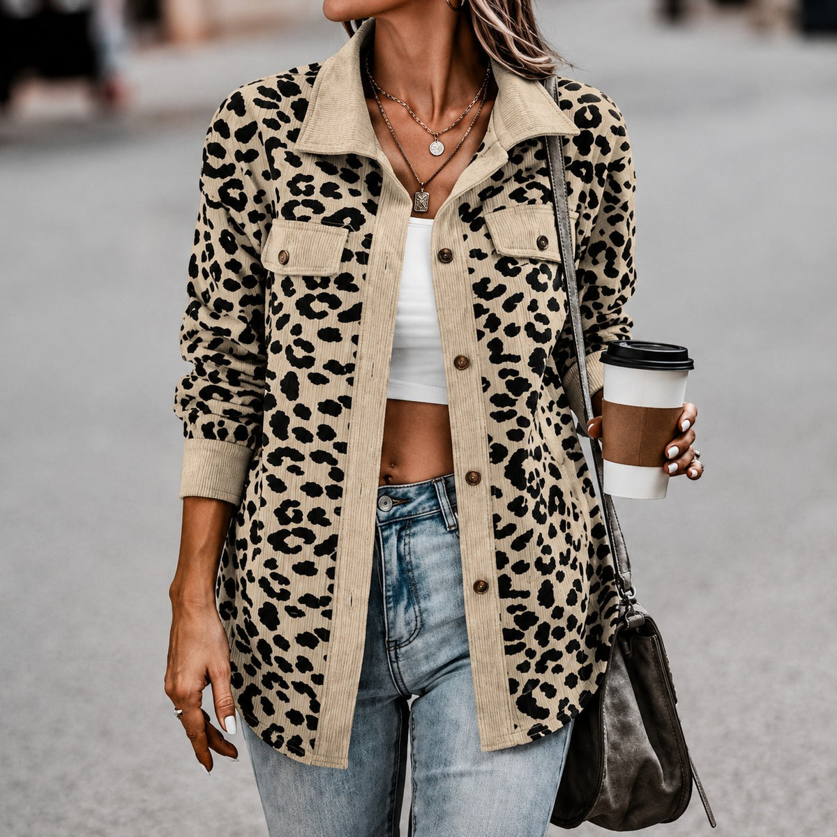 Jacke Emilia™ mit Animal-Print, Pattentaschen und Knopfleiste