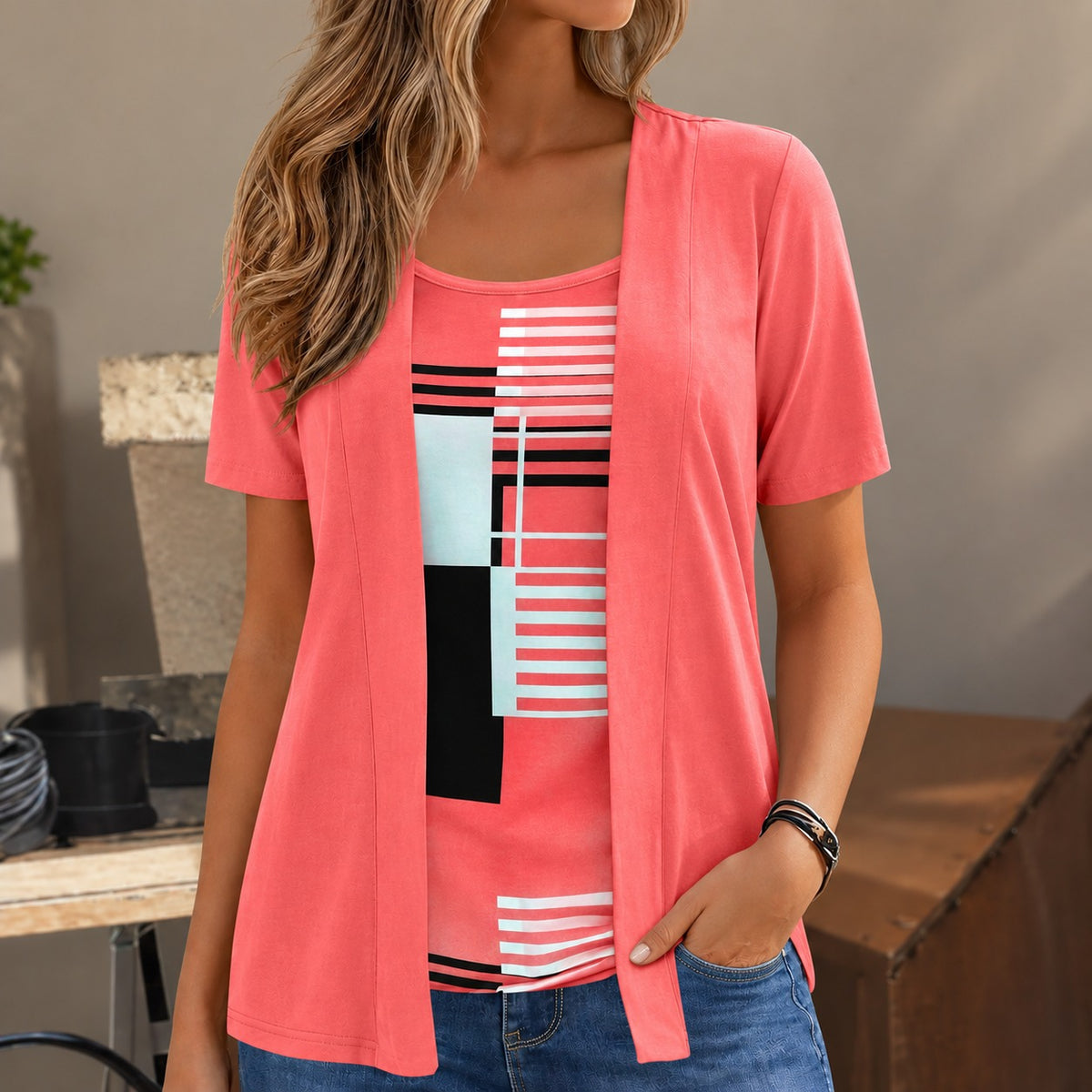 Bluse Meike™ 2-in-1 mit offenem Lagenlook und geometrischem Muster