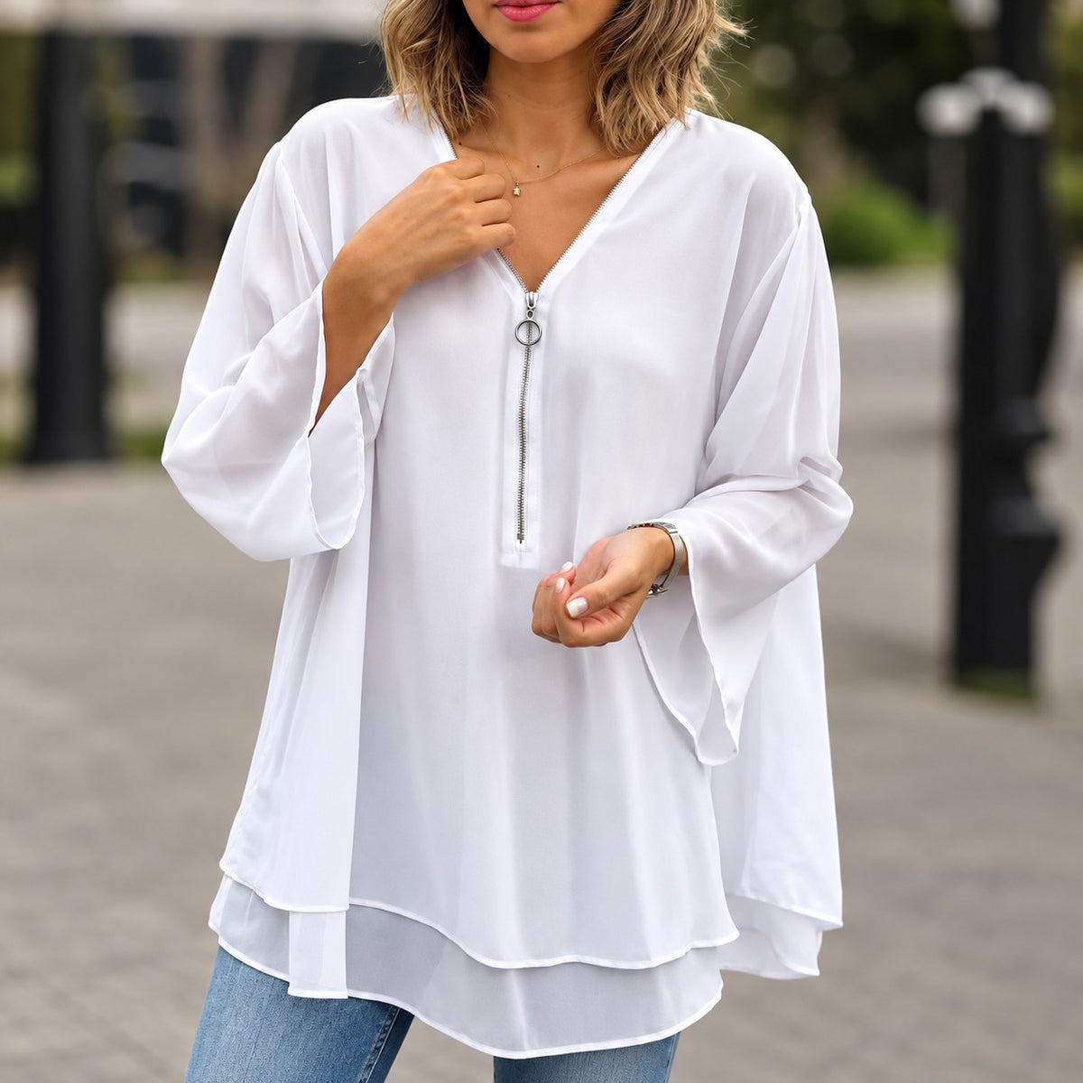 Bluse Livia™ mit Frontreißverschluss, weitem Schnitt und Lagensaum