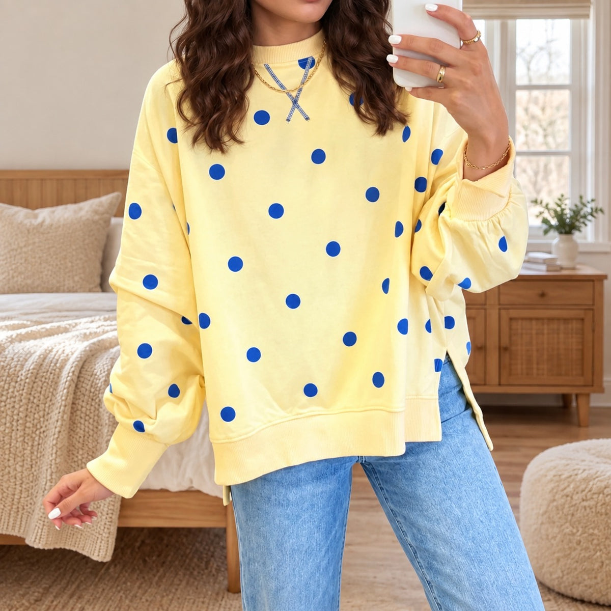 Valine™ Bluse mit Kontrastierenden Punkten, Weiter Passform und Asymmetrischem Saum