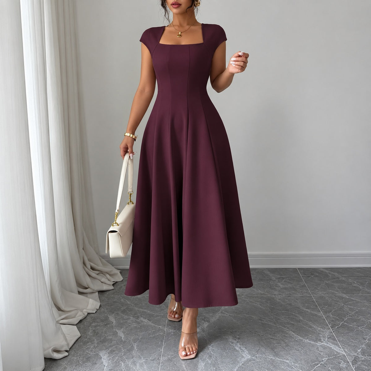 Kleid Marit™ mit eckigem Ausschnitt und ausgestelltem Midirock