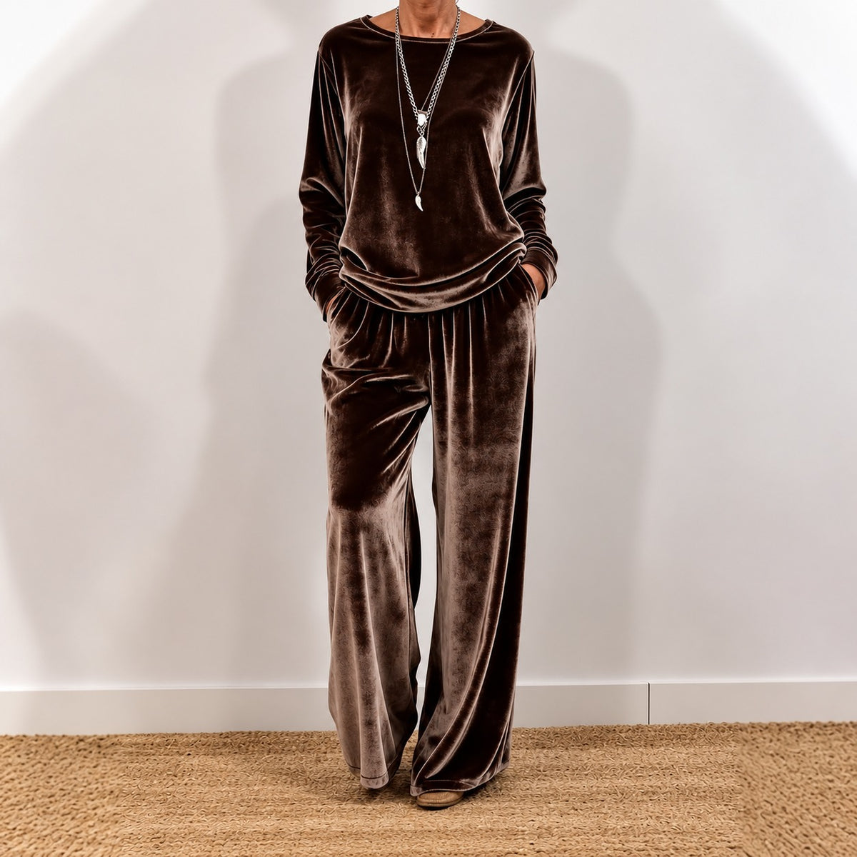 Set Marlene™ aus Samt mit Langarmoberteil und weit geschnittener Hose