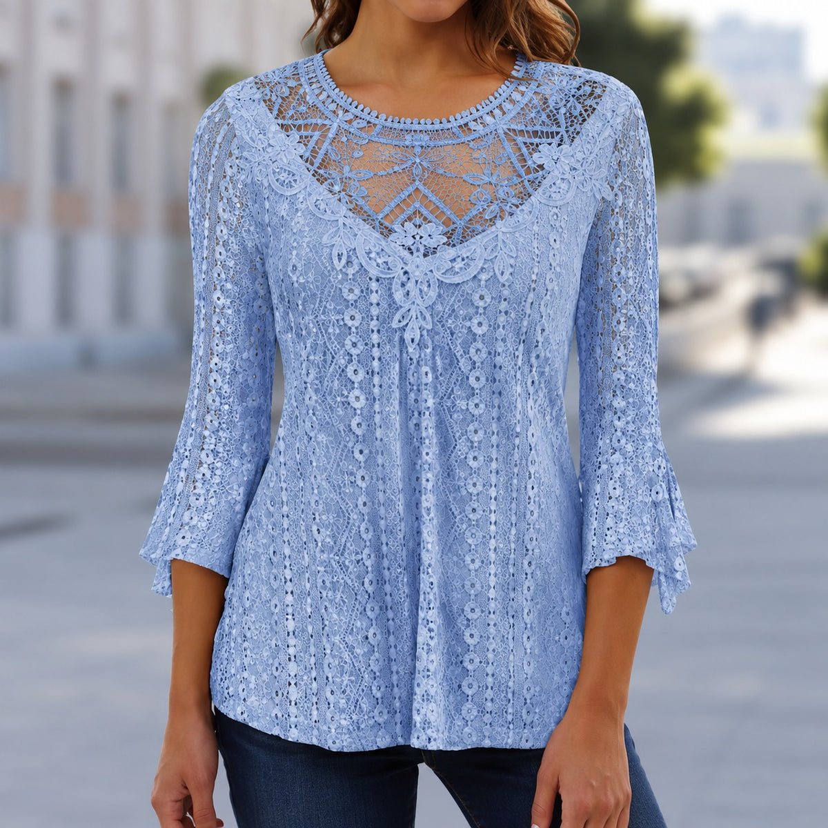 Bluse Hilda™ mit aufwendig gearbeiteter Spitze, floralen Details und ausgestellten Ärmeln