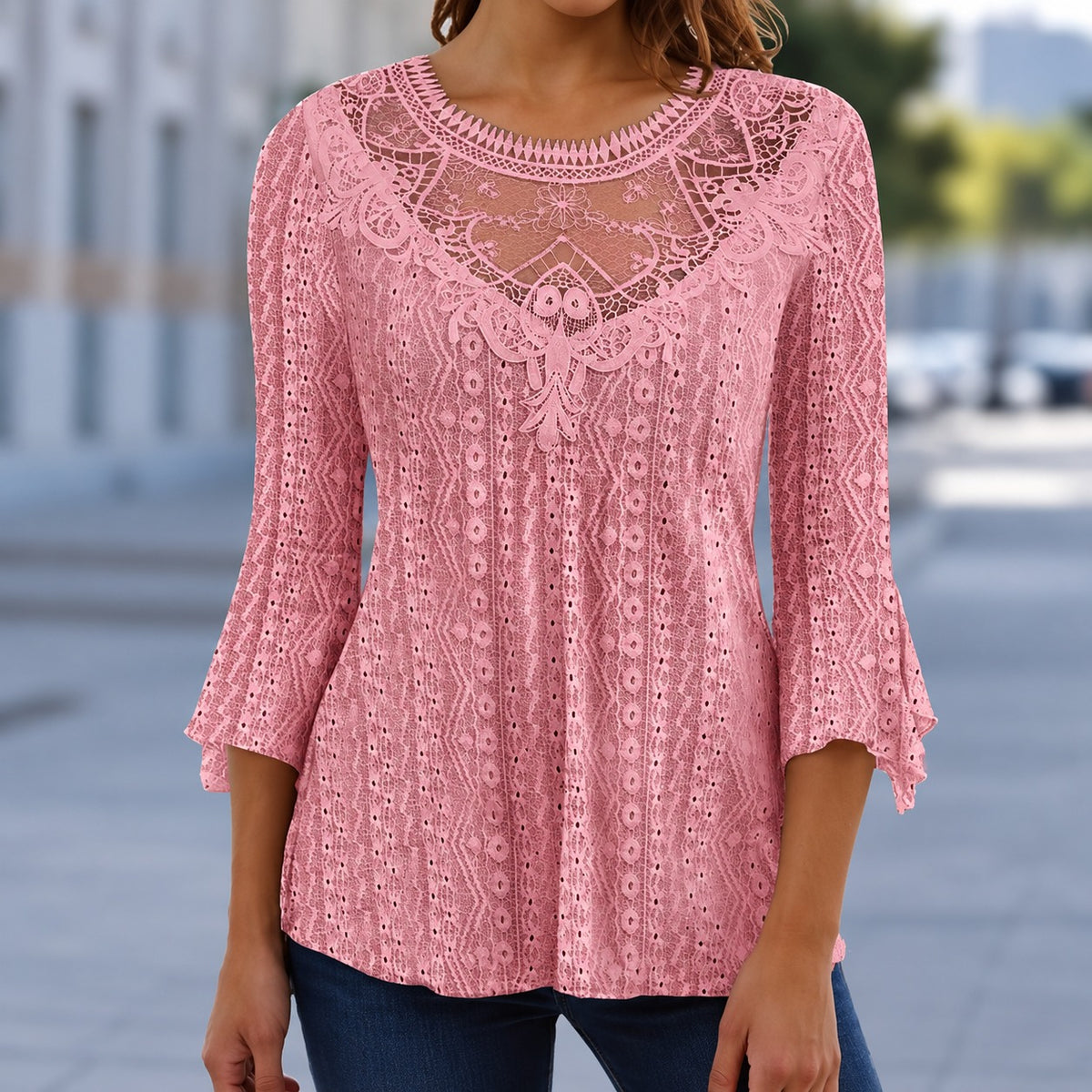 Bluse Hilda™ mit aufwendig gearbeiteter Spitze, floralen Details und ausgestellten Ärmeln