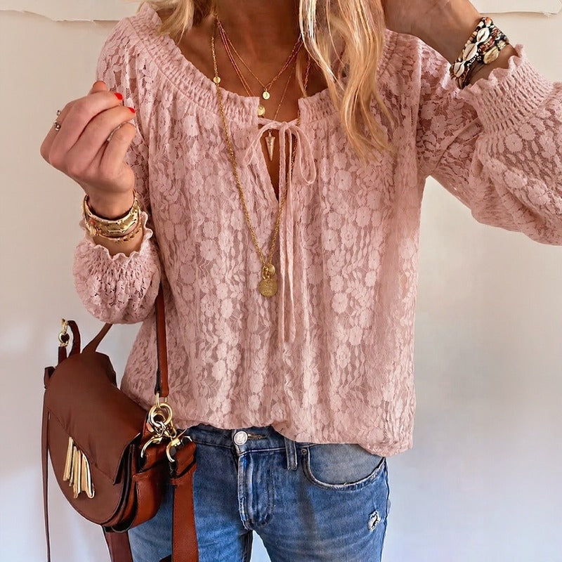 Ravena™ Bluse mit floraler Lochspitze und Bindeband am Ausschnitt