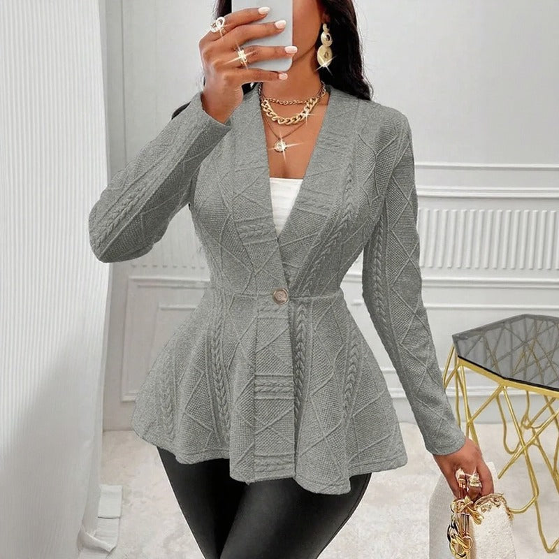 Victoire™ Blazer mit betonter Taille, elegantem Revers und geometrischer Struktur