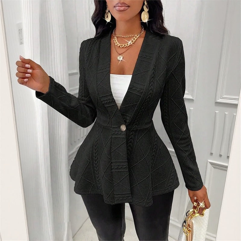 Victoire™ Blazer mit betonter Taille, elegantem Revers und geometrischer Struktur