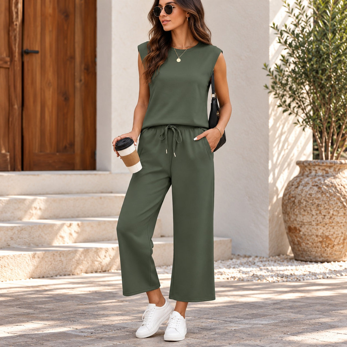 Set Daria™ mit ärmellosem Oberteil und weiter Hose mit verstellbarem Kordelzug