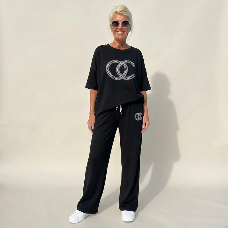 Urban Eleganz™ Zweiteileraus Comfort-Maschenware mit eleganten Kristalldetails