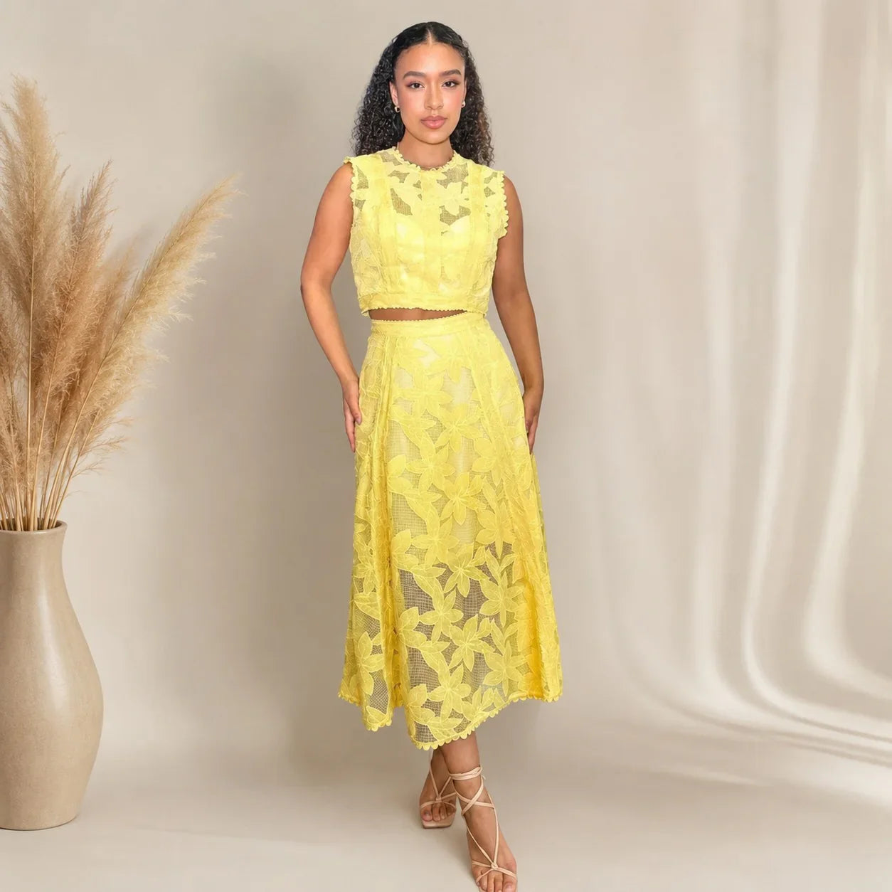 Alessa™ Set aus Floralbesticktem Tüll mit Zarter Eleganz