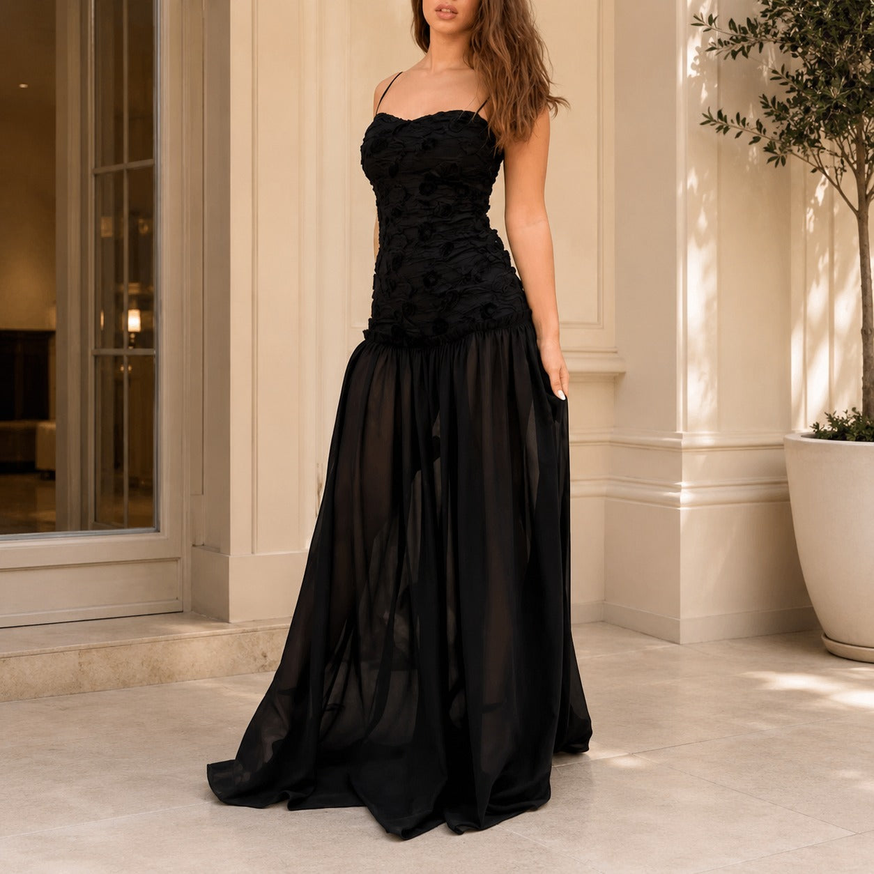 Roselle™ Kleid Mit Floralen Applikationen Und Elegantem Fall