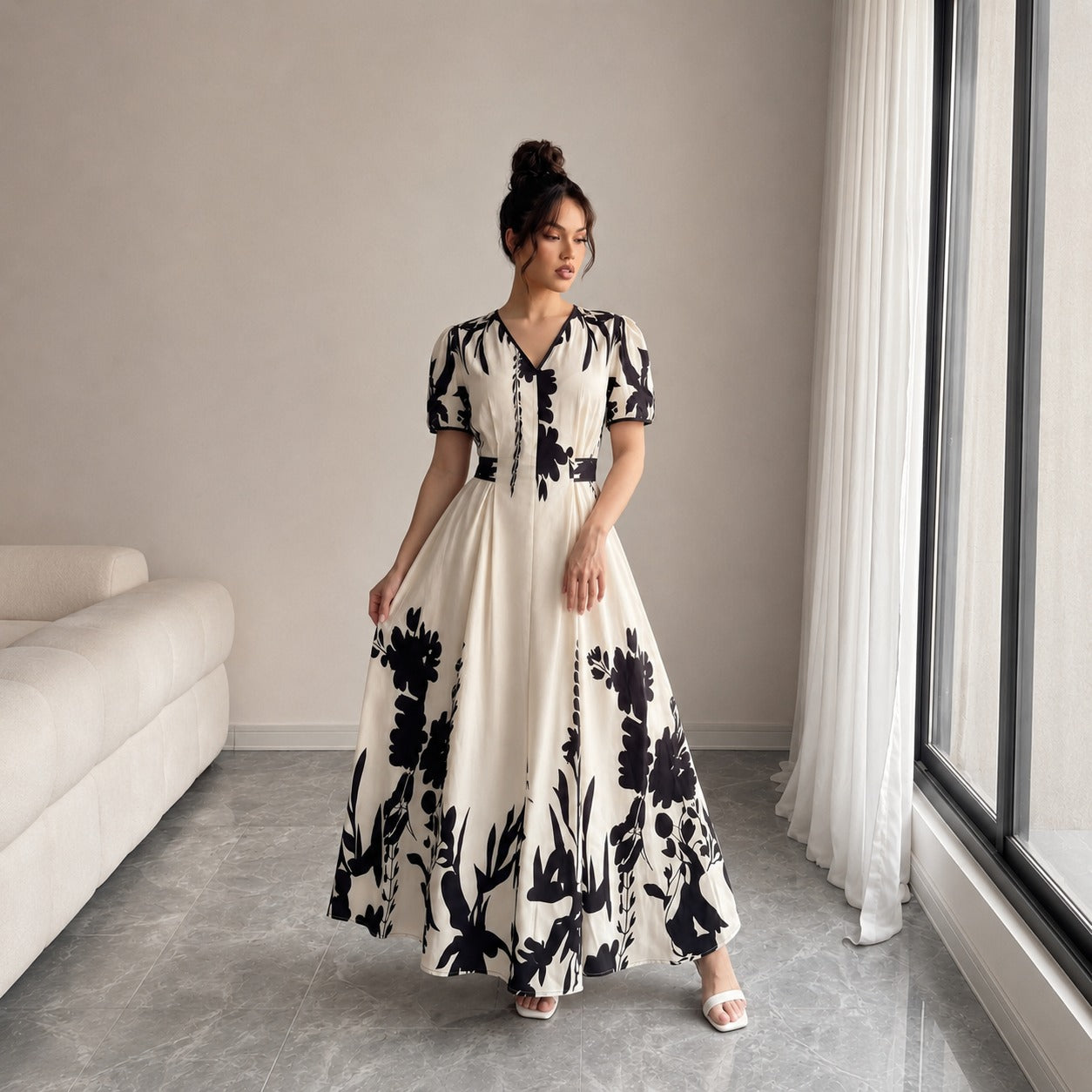 Maristelle™ Kleid Mit Kontrastierendem Blumenmuster Und V-Ausschnitt
