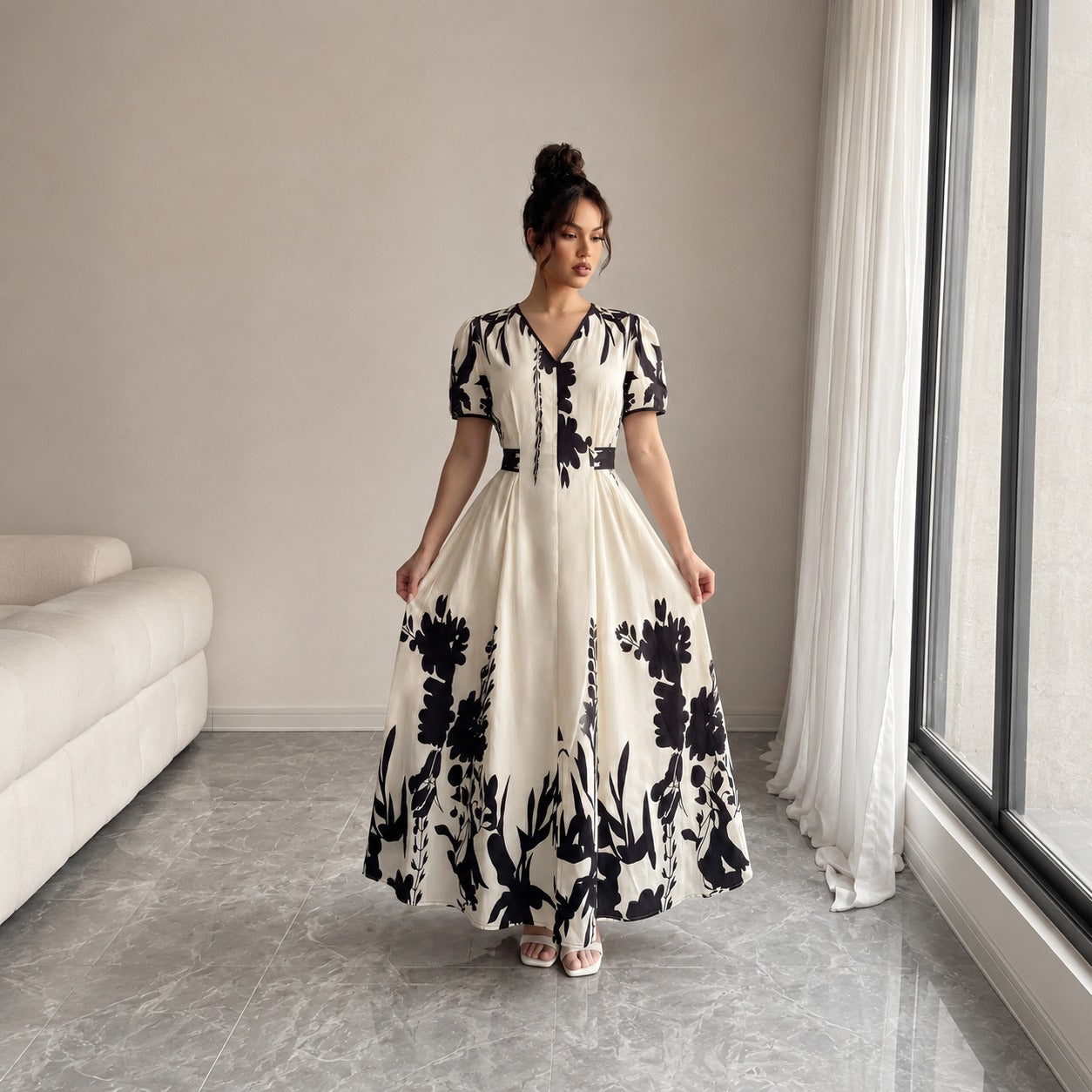 Maristelle™ Kleid Mit Kontrastierendem Blumenmuster Und V-Ausschnitt