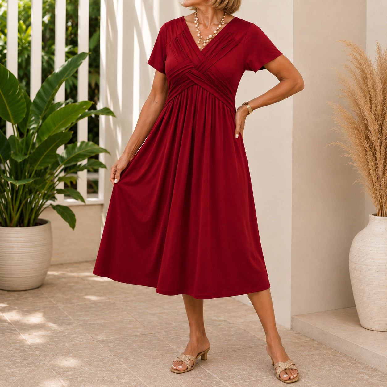 Lirenne™ Kleid mit Fließendem Midirock und Seitentaschen