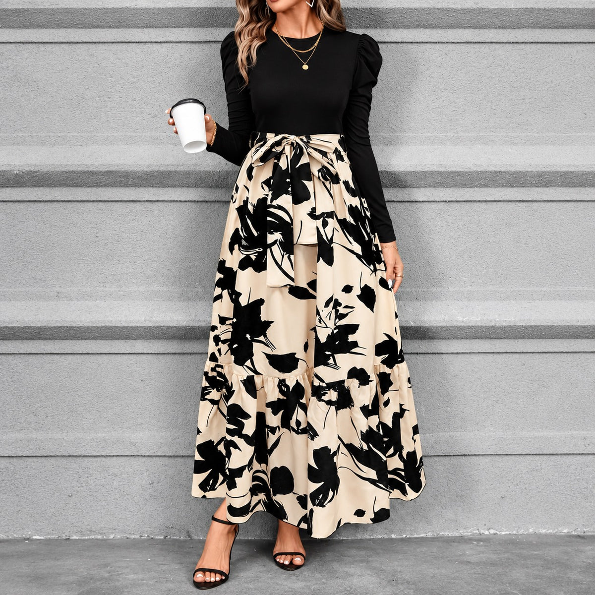 Mareike™ Kleid mit Retro-Design, betonter Taille und langem gemustertem Rock