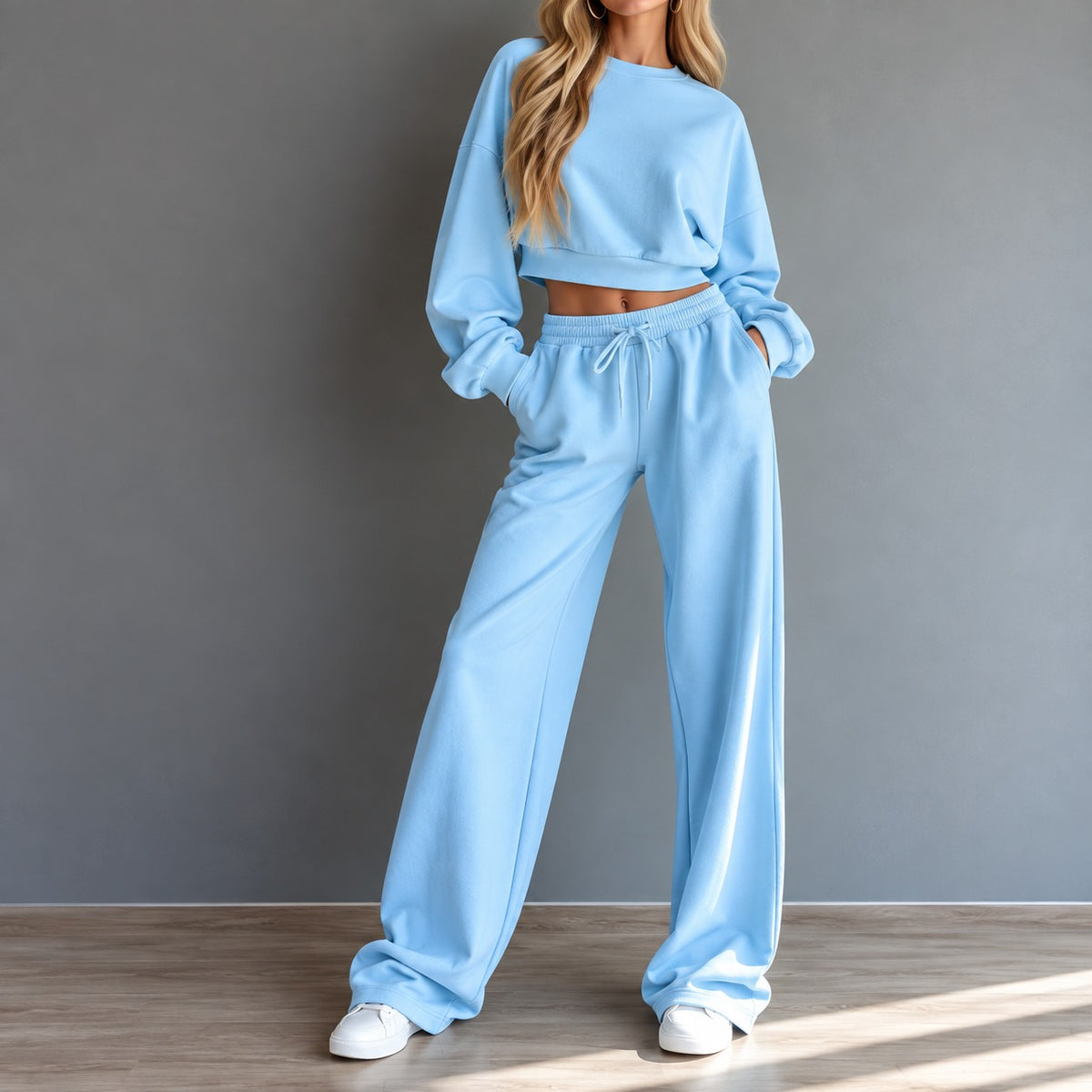 Zweiteiler Yvonne™ mit kurzem Oberteil und weiter Hose mit Kordelzug